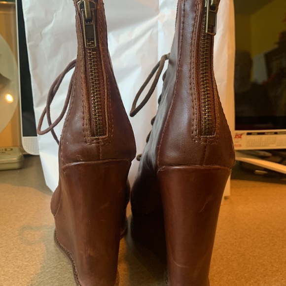 Steve madden zip up back sz 6 leather shoe price now firm - Picture 5 of 13